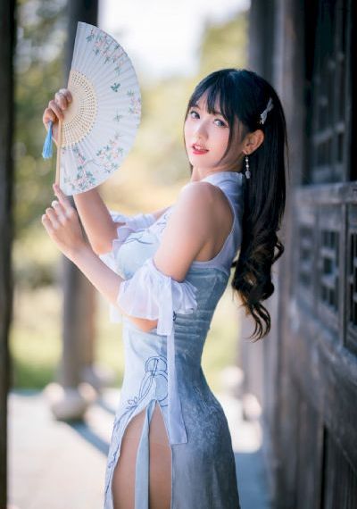 少妇厨房愉情理伦片_有字幕完整版