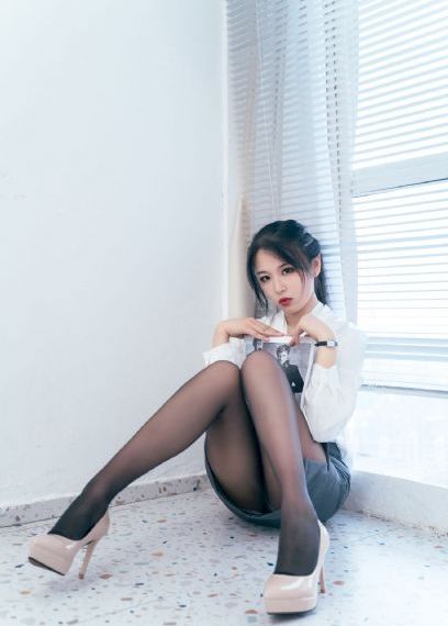 亚洲图片偷拍区_DVD手机在线观看