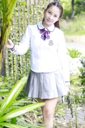 漂亮的女学生被强BD在线观看_BD在线观看高清