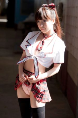 野外吮她的花蒂两男一女_HD日韩免费观看